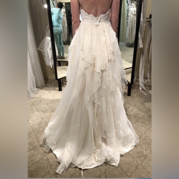 Hayley Paige KIRA Couture Wedding Gown size 10 - Picture 7 of 11